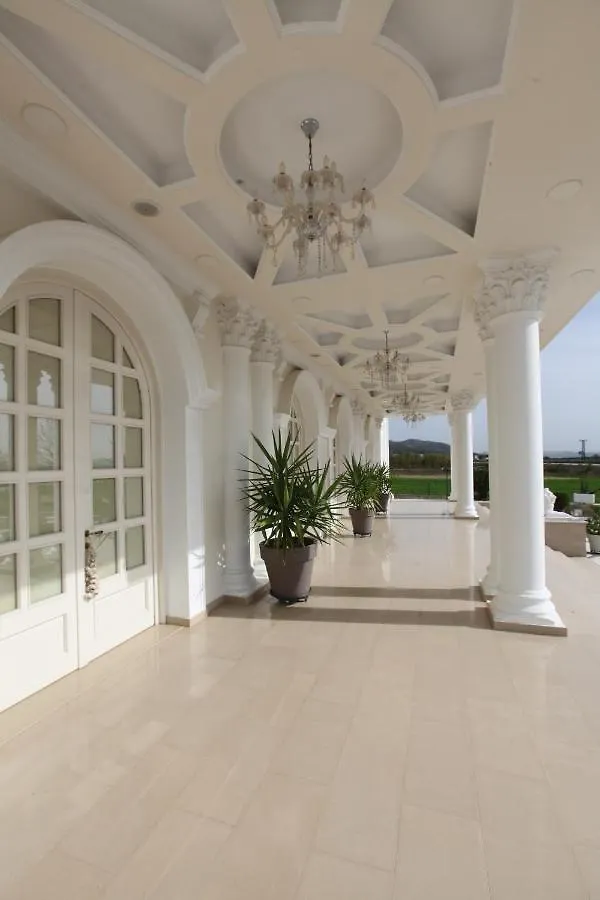 Kompleksi Ergen Hotel Rrogozhine Albania