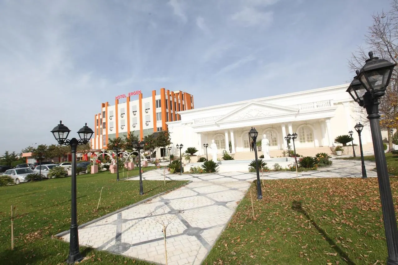 Kompleksi Ergen Hotel Rrogozhine