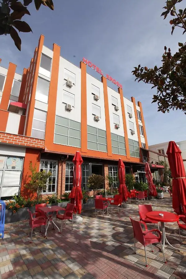 Kompleksi Ergen Hotel Rrogozhine