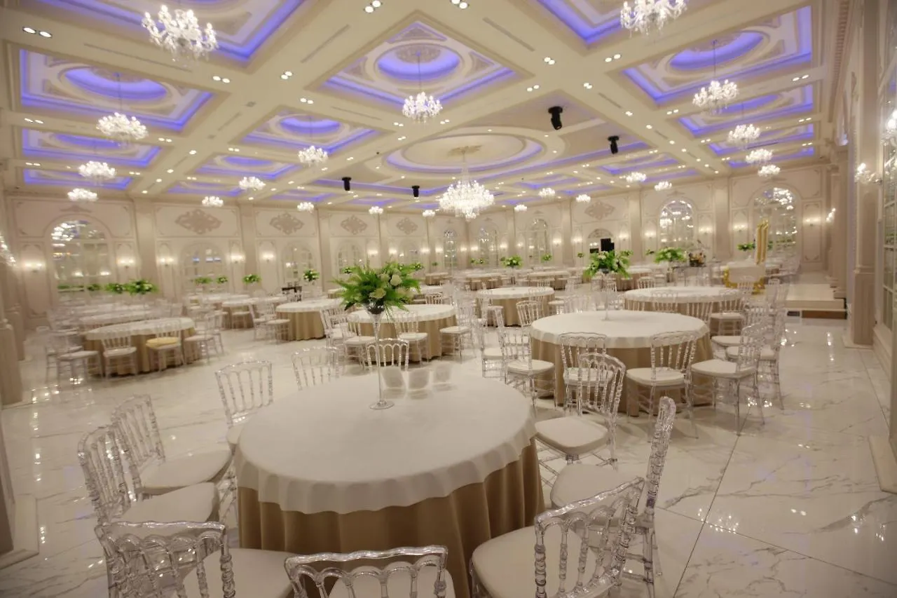 Kompleksi Ergen Hotel Rrogozhine