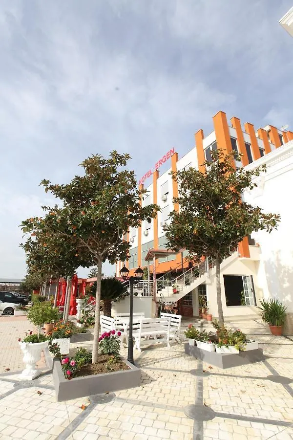 Kompleksi Ergen Hotel Rrogozhine