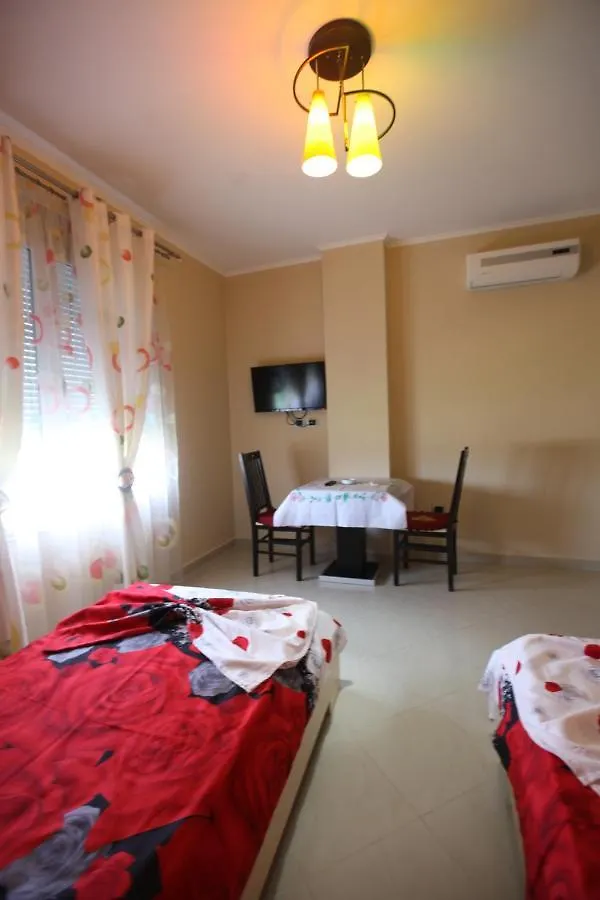 Kompleksi Ergen Hotel Rrogozhine 3*,  Albania